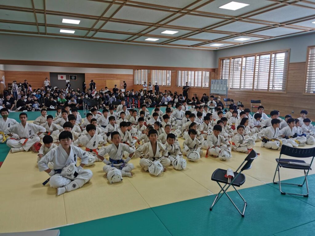 足立区　少年　空手　千住　南千住